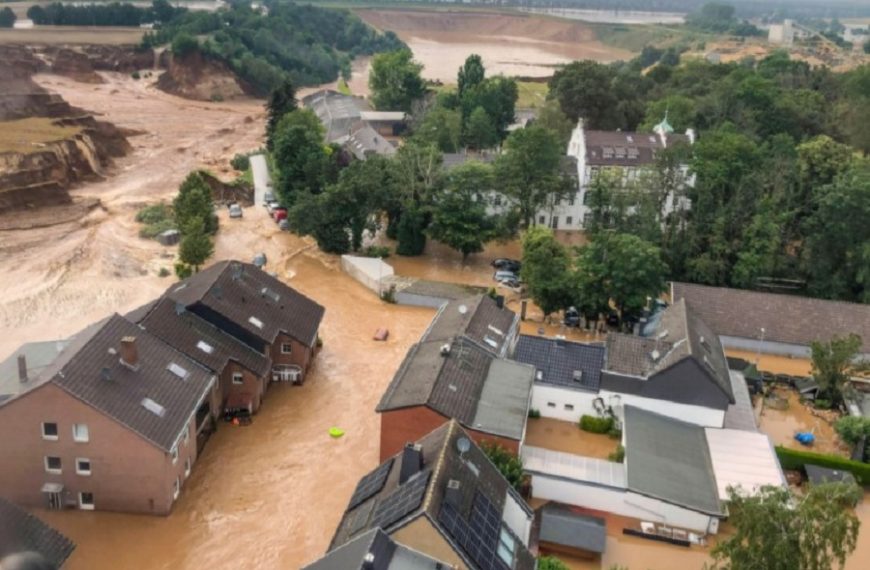 «γιγαντιαια προσπαθεια αποκαταστασης των ζημιων»