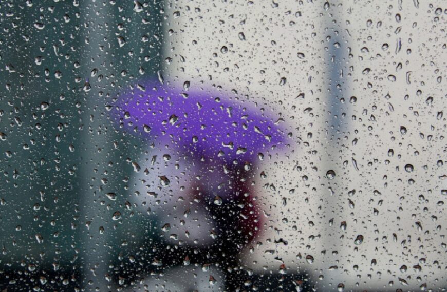 ΒΙΘΟΥΡΑΝΟΣ – η βροχη